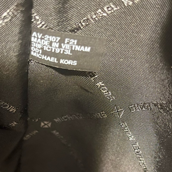 See new listing - Picture 11 of 12